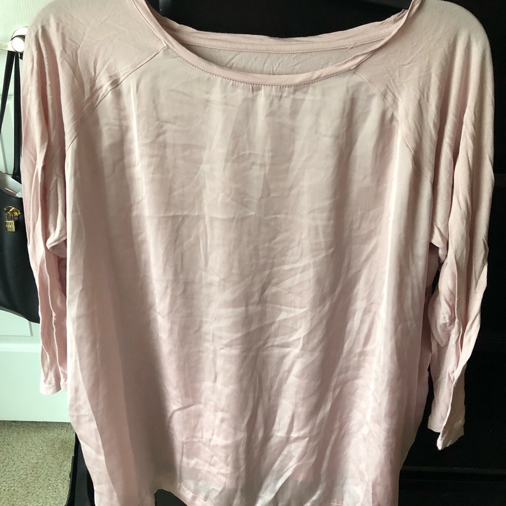 Women’s X-Large pink long sleeve blouse!